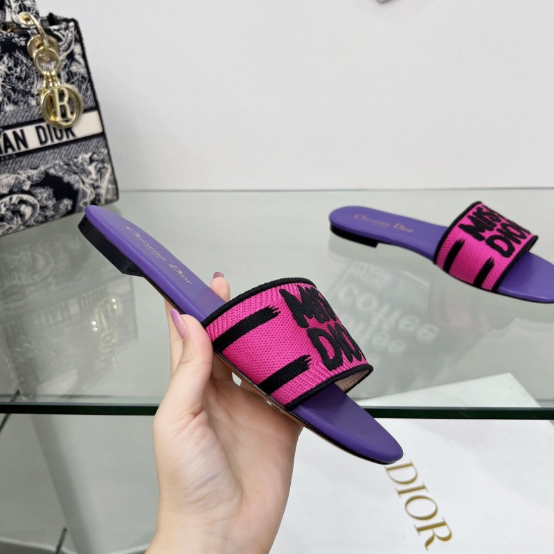 ch**an D*or slippers